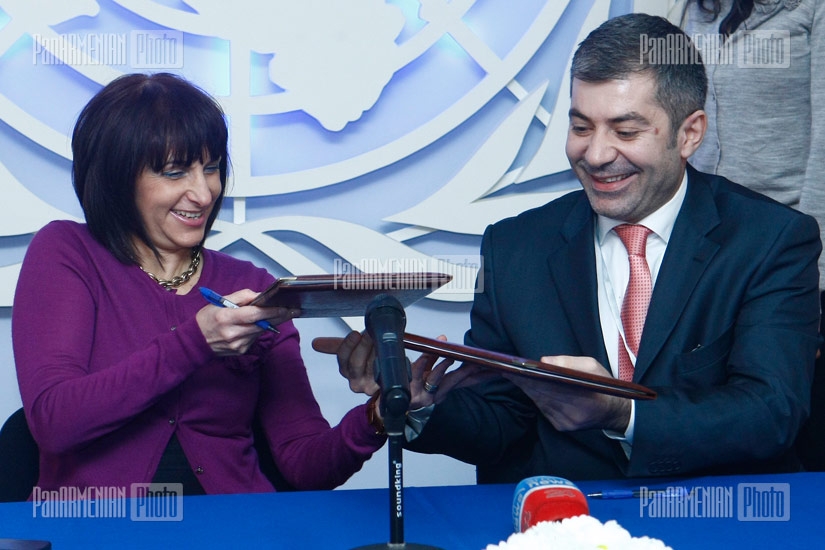 Հայաստանի ազգային մրցունակության հիմնադրամի գործադիր տնօրեն Արման Խաչատուրյանը և ՄԱԿ-ի մշտական համակարգող, ՄԱԶԾ մշտական ​​ներկայացուցիչ Դաֆինա Գեռչևան ստորագրեցին համաձայնության հուշագիր