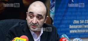 Press conference of Armenia's Medicine Producers and Importers Union chairman Samvel Zakaryan