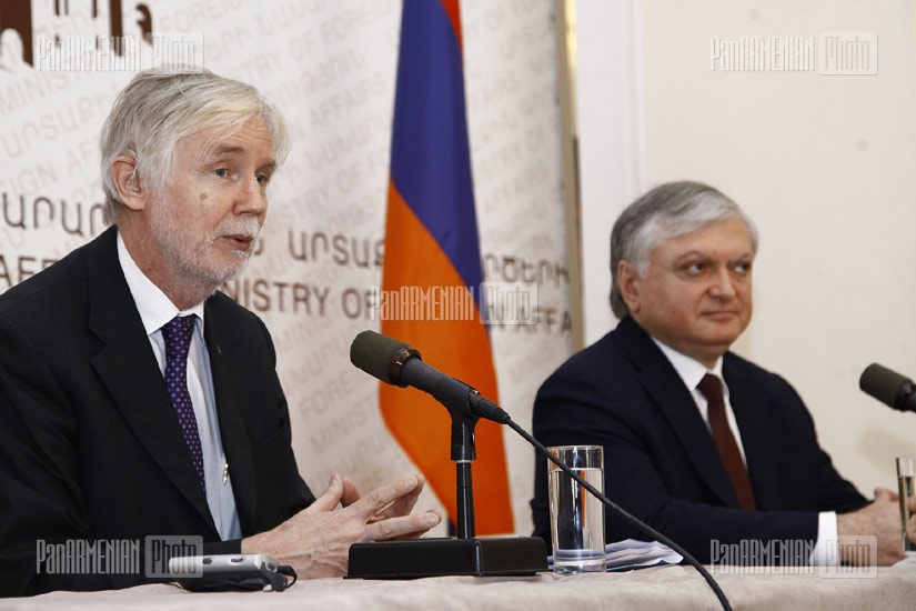 ՀՀ ԱԳ նախարար Էդվարդ Նալբանդյանի և Ֆինլանդիայի ԱԳ նախարար Էրկկի Տուոմիոյայի համատեղ ասուլիսը