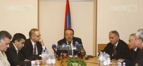 Հայաստանի քաղաքագետների միության վարչությունը գումարեց լսումների պլենար նիստ