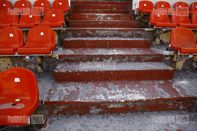 Renovation of Hrazdan stadium 