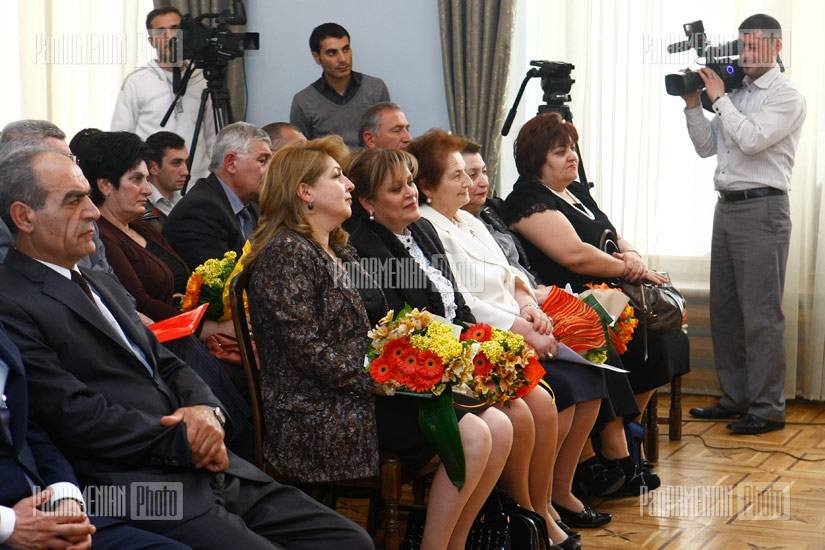 Women council by Prime Minister holds a session