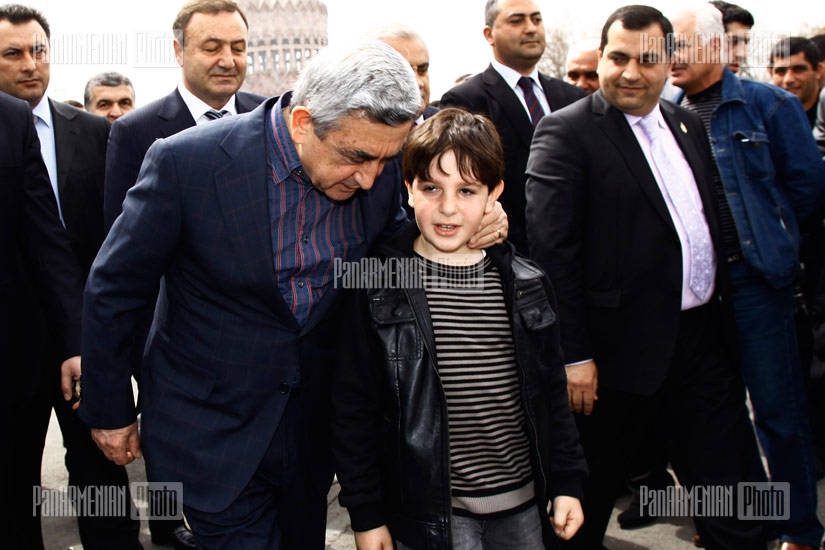 Republican Party's President Serzh Sargsyan's meeting with voters of Echmiadzin