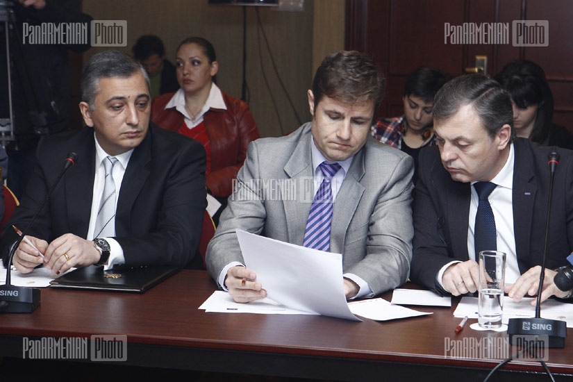 ՀՀ ոստիկանությունը և ԵԱՀԿ երևանյան գրասենյակը կազմակերպեցին կլոր սեղան-հանդիպում