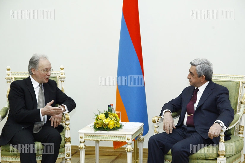 Президент Армении Серж Саркисян встретился с главой МИД Белорусии Сергеем Мартыновым