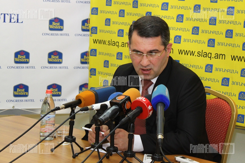 Press conference of Heritage party representative Armen Martirosyan