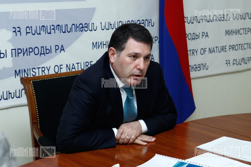 ՀՀ բնապահպանության նախարարությունում տեղի ունեցավ քննարկում` Ամուլսարի ոսկեբեր քվարցիտների հանքավայրի շահագործման աշխատանքային նախագծի վերաբերյալ