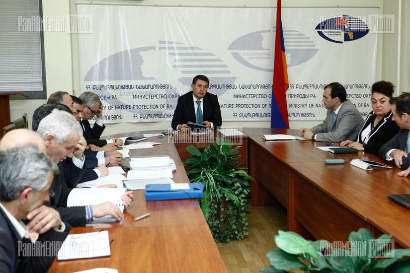 ՀՀ բնապահպանության նախարարությունում տեղի ունեցավ քննարկում` Ամուլսարի ոսկեբեր քվարցիտների հանքավայրի շահագործման աշխատանքային նախագծի վերաբերյալ