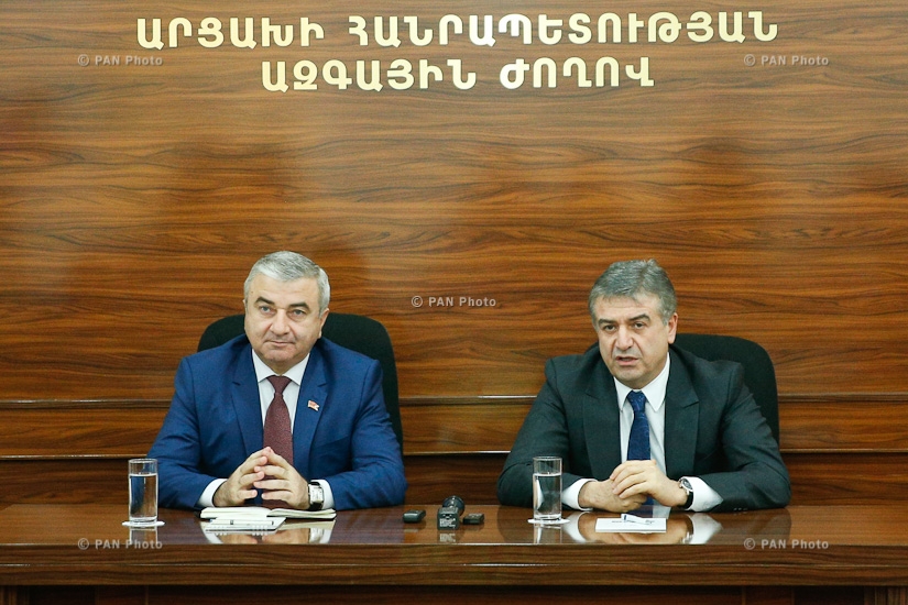 Премьер-министр РА Карен Карапетян встретился с Председателем НС НКР Ашотом Гуляном