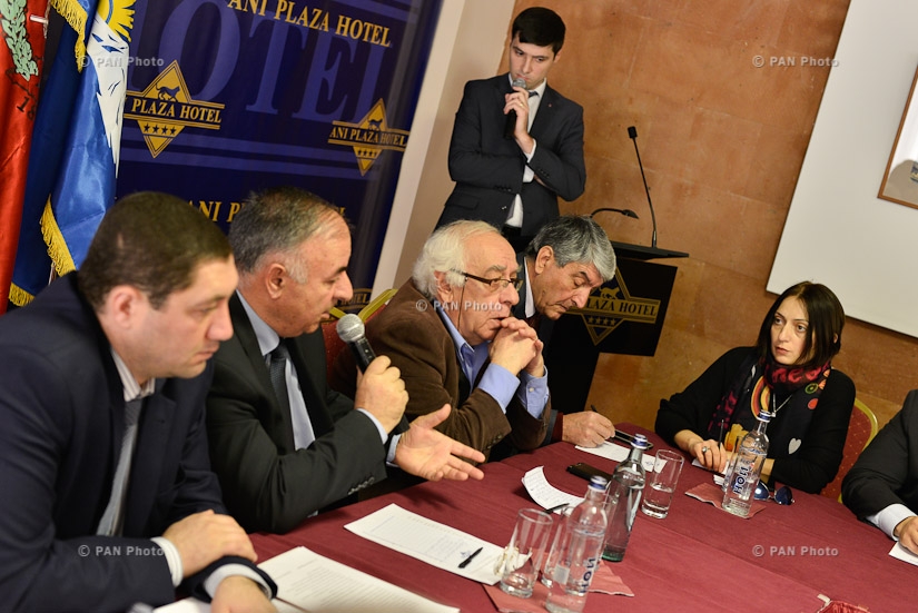 Discussion on Internal and external challenges facing Syrian-Armenians