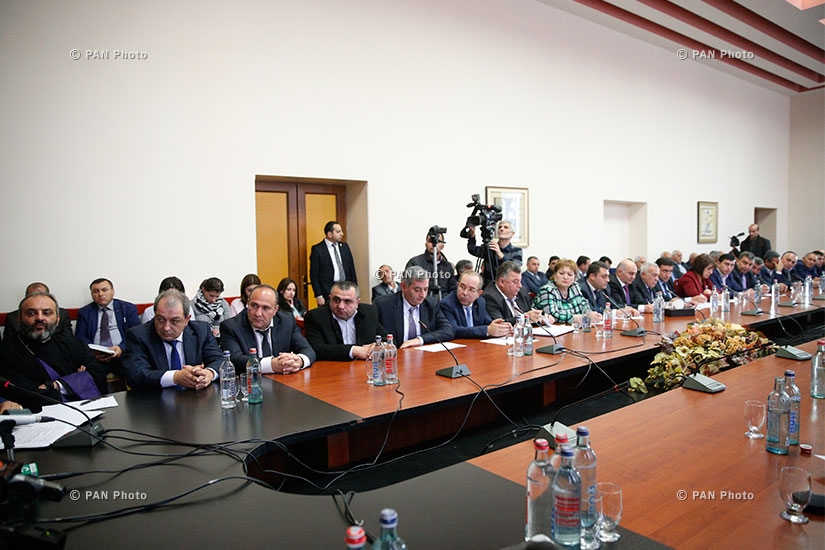 Armenian PM Karen Kaarpetyan meets wih Tavush Governer Hovik Abovyan and the community leaders in Dilijan town of the province