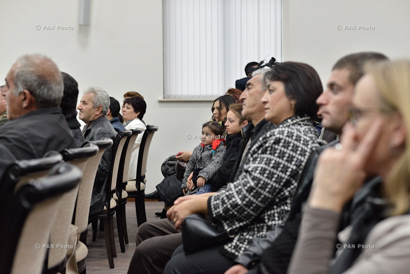 Традиционный телемост для армянских военнослужащих, участвующих в миротворческих миссиях в Косово и Афганистане с  членами их семей