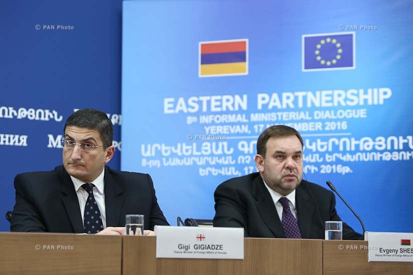 Совместная пресс-конференция министров иностранных дел в рамках неофициальной встречи стран Восточного партнерства