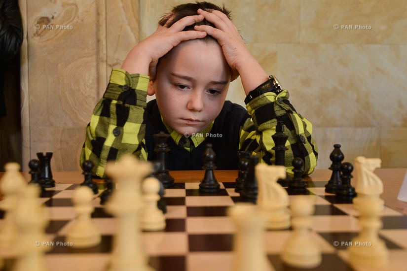 Сеанс одновременной игры в шахматы при участии двух гроссмейстеров