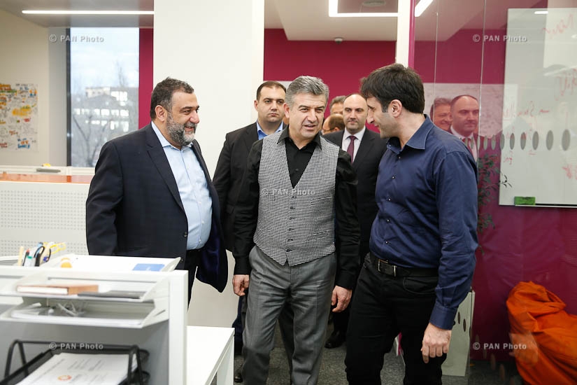 Prime minister Karen Karapetyan visits the offices of IDeA Foundation, Luys Foundation and Impact Hub Yerevan network 