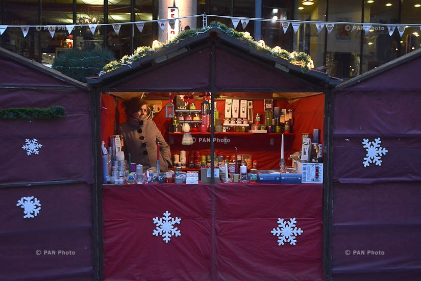 Christmas Market opening at Northern Avenue