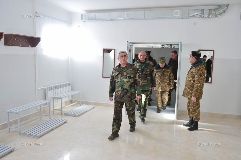 Президенты РА и НКР Серж Саргсян и Бако Саакян посетили оборонительные позиции находящиеся в окрестностях Матагиса и Талиша