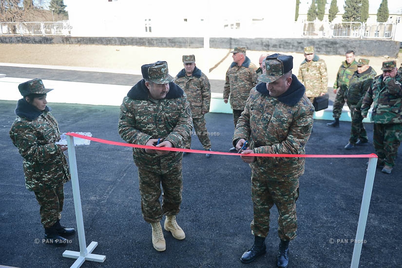 Президенты РА и НКР Серж Саргсян и Бако Саакян посетили оборонительные позиции находящиеся в окрестностях Матагиса и Талиша