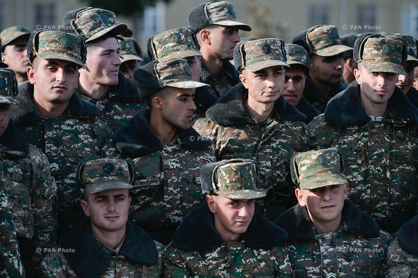 Президенты РА и НКР Серж Саргсян и Бако Саакян посетили оборонительные позиции находящиеся в окрестностях Матагиса и Талиша