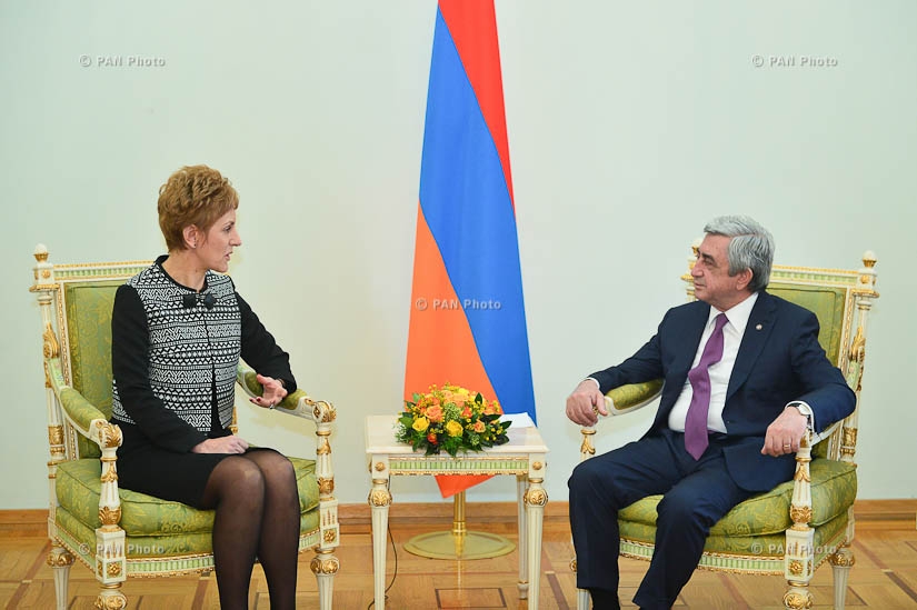 Ambassador of Bulgaria to Armenia Maria Pavlova Tsosorkova-Kaymaktchieva presented his credentials to Armenian president Serzh Sargsyan