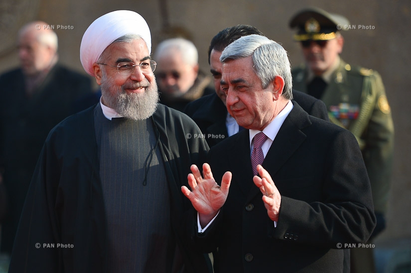 В резиденции Президента РА  состоялась официальная церемония встречи президента Ирана Хасана Рохани