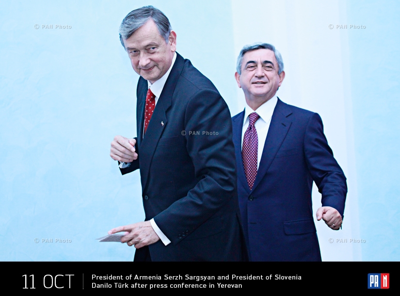 Президент Армении Серж Саргсян и президент Словении Данило Тюрк после пресс-конференции в Ереване