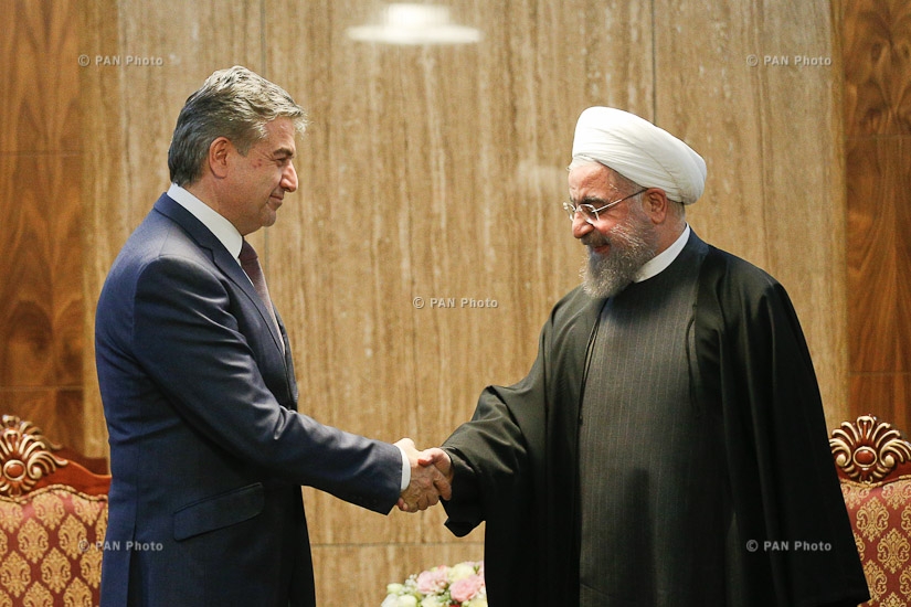 ՀՀ վարչապետ Կարեն Կարապետյանը հանդիպել է Իրանի նախագահ Հասան Ռոհանիի հետ
