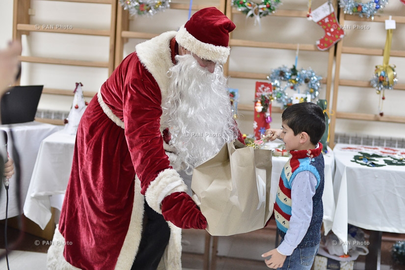 AGBU and Rosneft-Armenia CJSC to Donate 110 Christmas Trees and 100 Winter  Boots to Syrian Armenian Kids