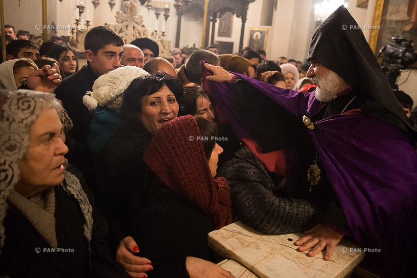Святая литургия Пасхального Сочельника в Первопрестольном Святом Эчмиадзине