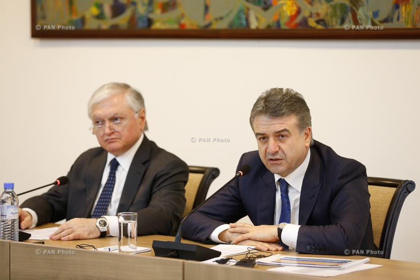 Премьер-министр Армении Карен Карапетян встретился с представителями дипломатического корпуса