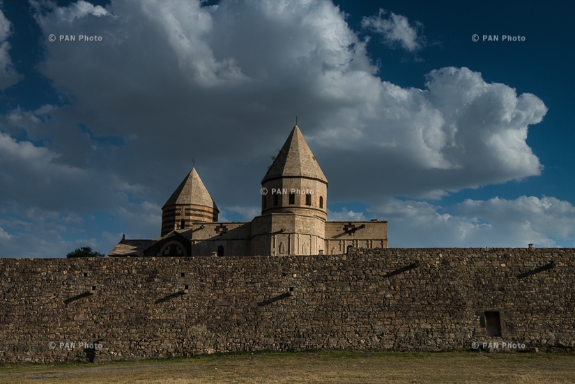  Монастырь Св. Тадевоса, 7-й век, перестроен в 1814 году, Северный Иран (Васпуракан)