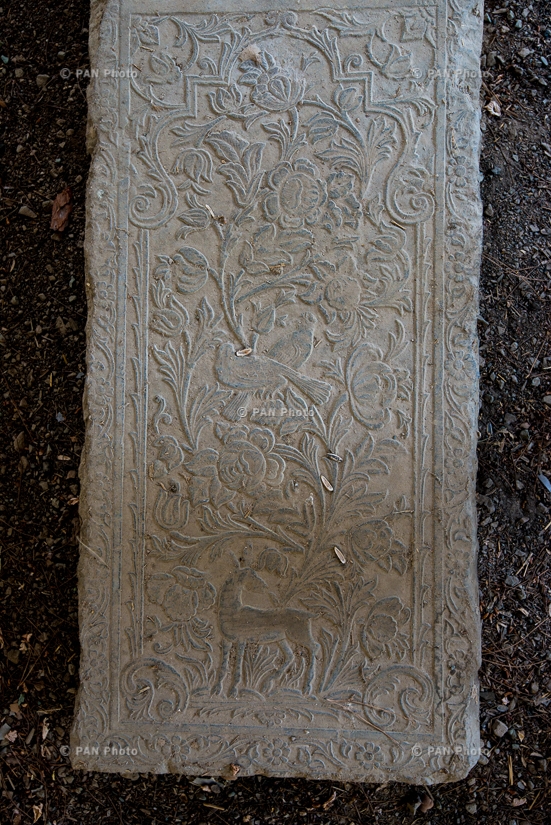  Надгробная плита, армянское кладбище в Новой Джульфе