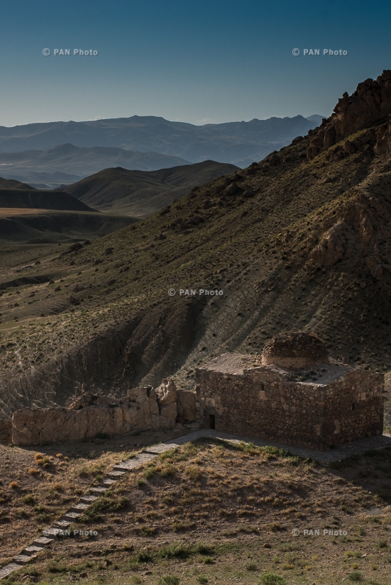 Մատուռ, Սբ Թադեի (Թադևոսի) վանք , 7-րդ դ․, վերակառուցվել է 1814թ․, Հյուսիսային Իրան (պատմական Արտազ գավառ, Վասպուրական)