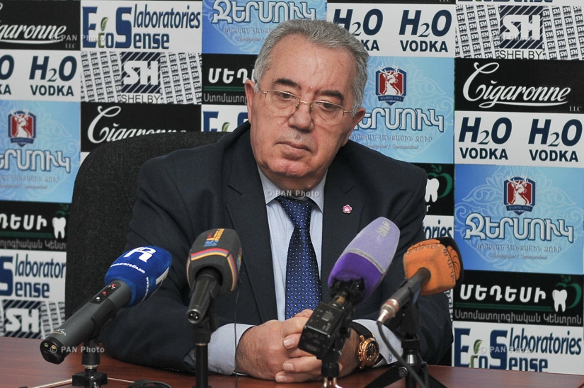 Пресс-конференция депутата от фракции Республиканской партии Армении Мкртича Минасяна