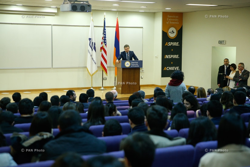 Премьер-министр Армении Карен Карапетян посетил Американский университет Армении