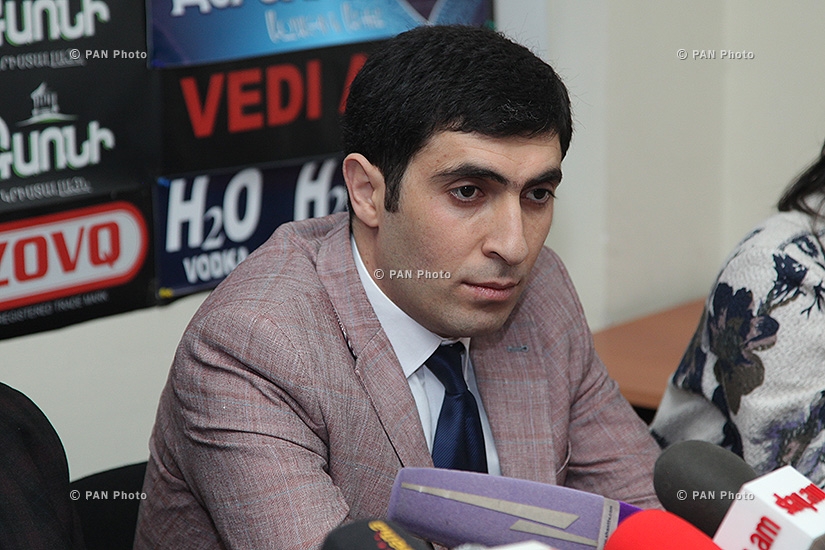 Press conference of RPA deputy Mkrtich Minasyan, 'Armenian Renaissance' party secretary Edgar Arakelyan and 'Free Democrats' Party board member Narek Ayvazyan