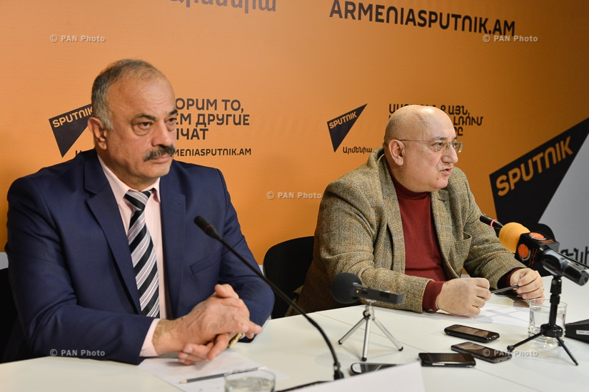 Пресс-конференция председателя общественной организации «По развитию и сохранению традиций армянской кулинарии» Седрака Мамуляна и сопредседателя Всемирной ассоциации барбекю Артема Энгояна