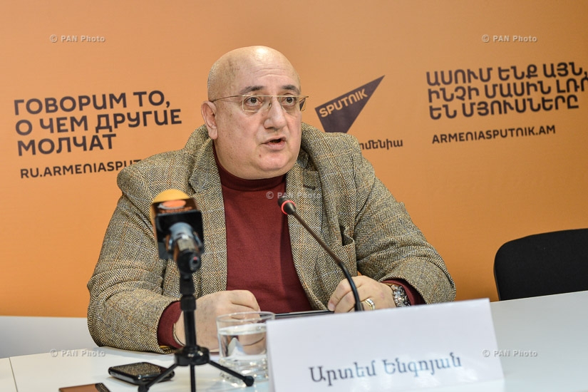 Пресс-конференция председателя общественной организации «По развитию и сохранению традиций армянской кулинарии» Седрака Мамуляна и сопредседателя Всемирной ассоциации барбекю Артема Энгояна