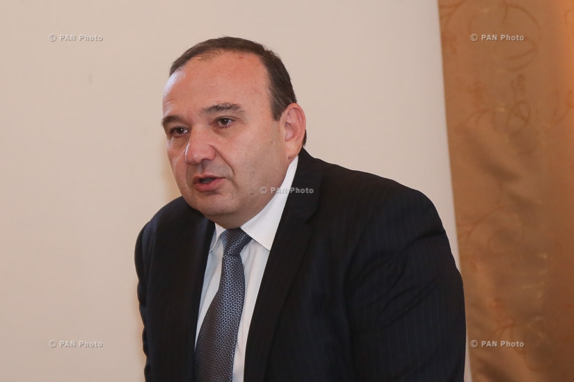 Встреча министра образования и науки Армении Левона Мкртчяна с членами президиума Союза писателей Армении