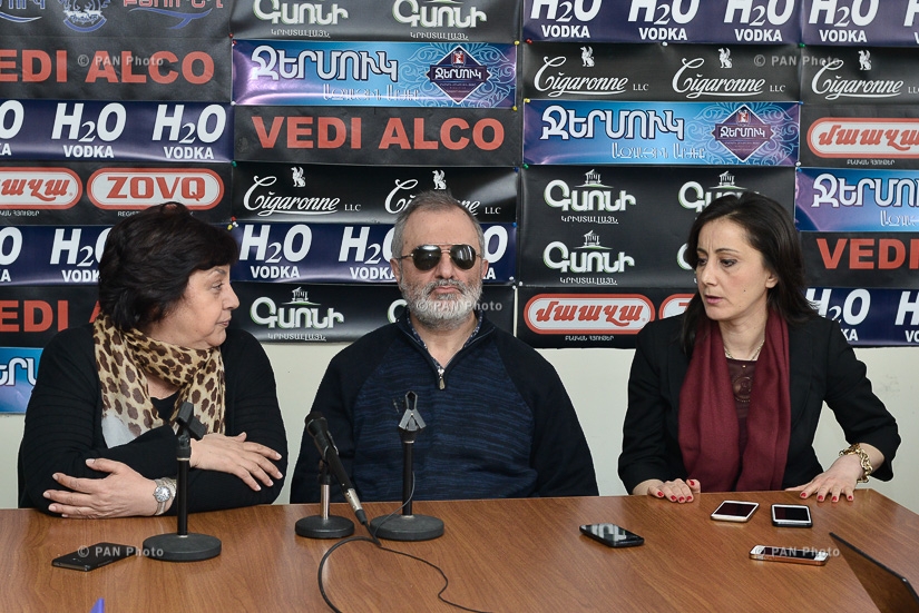 Press conference of Founding Parliament member Alec Yenikomshian and actress, director Tamar Hovannisyan