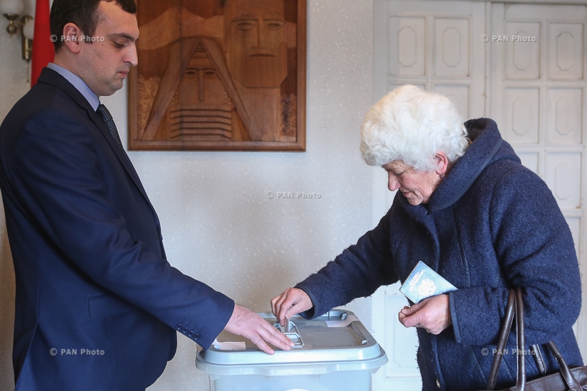 Artsakh (Nagorno Karabakh) constitutional referendum in Yerevan