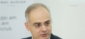 Пресс-конференция депутата от АНК Левона Зурабяна