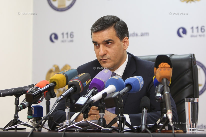 Пресс-конференция защитника прав человека Армении Армана Татояна