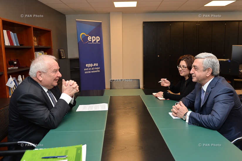 Բրյուսելում ՀՀ նախագահ Սերժ Սարգսյանը հանդիպել է ԵԺԿ նախագահ Ժոզեֆ Դոլի հետ
