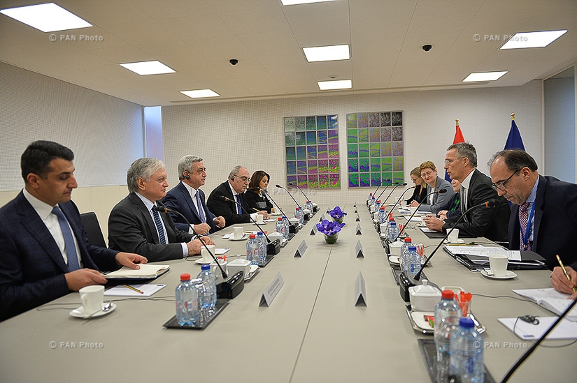 Բրյուսելում ՀՀ նախագահ Սերժ Սարգսյանը հանդիպել է ՆԱՏՕ-ի Գլխավոր քարտուղար Յենս Ստոլտենբերգի հետ