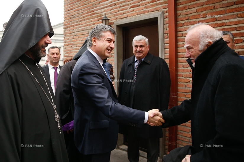В Тбилиси премьер-министр Армении Карен Карапетян посетил церковь Сурб Геворг и площадь Героев