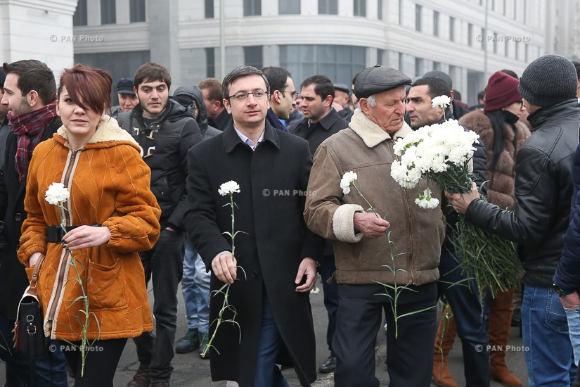 Члены блока «ЕЛК» (Выход) отдали дань памяти жертвам трагических событий 1 марта 2008 года