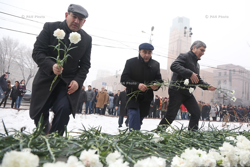 Члены блока «ЕЛК» (Выход) отдали дань памяти жертвам трагических событий 1 марта 2008 года