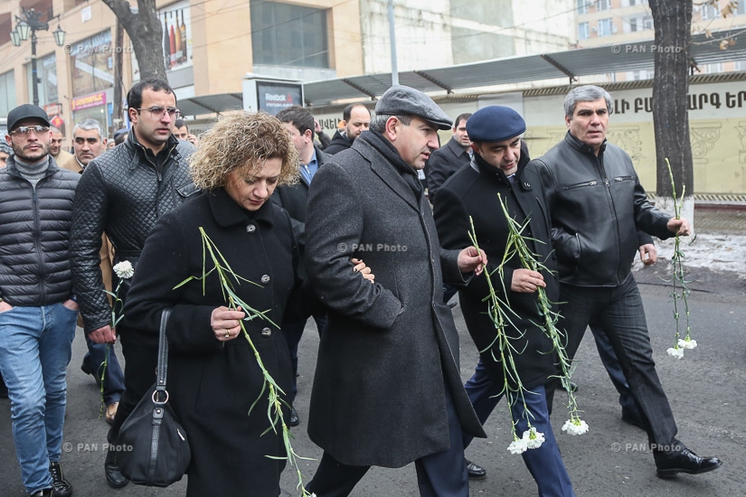 YELQ (Exit) Alliance members pay tribute to the memory of the 1 March 2008 tragedy victims