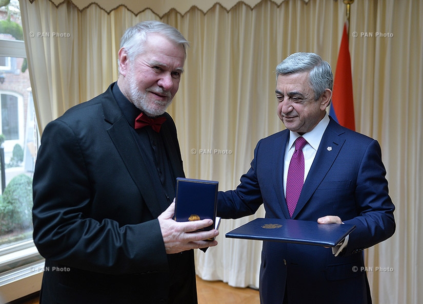 В Брюсселе президент Армении Серж Срагсян встретился с группой депутатов Европейского парламента